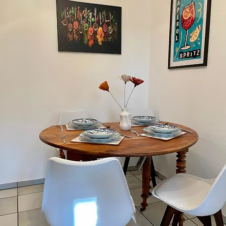 아파트 By The Park, For Bike Lovers *