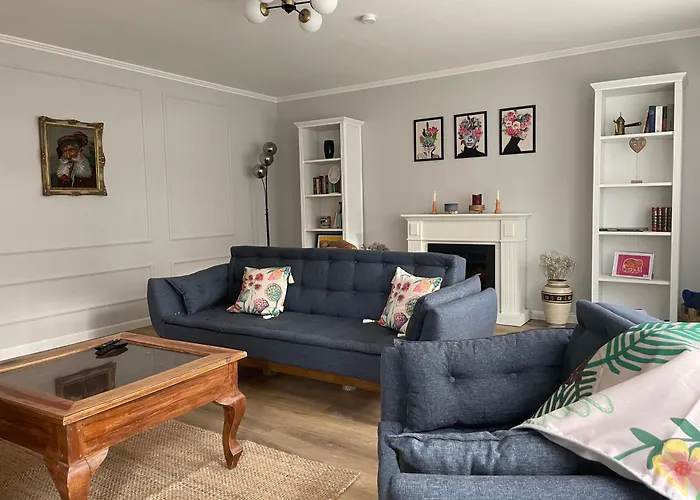 By The Park, For Bike Lovers Διαμέρισμα